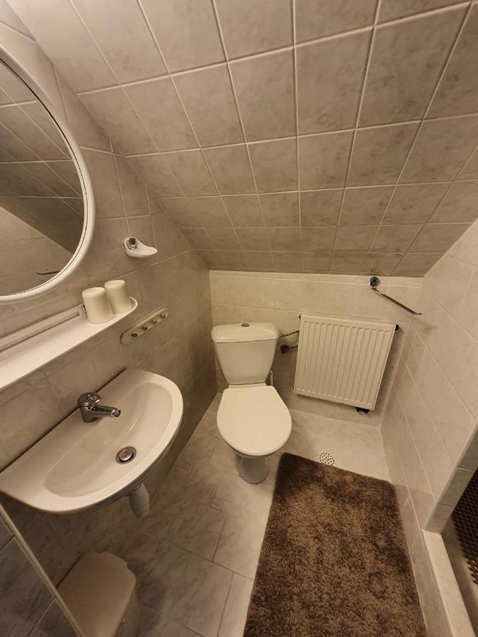 Hotel Penzion Pod můstky Harrachov Esterno foto