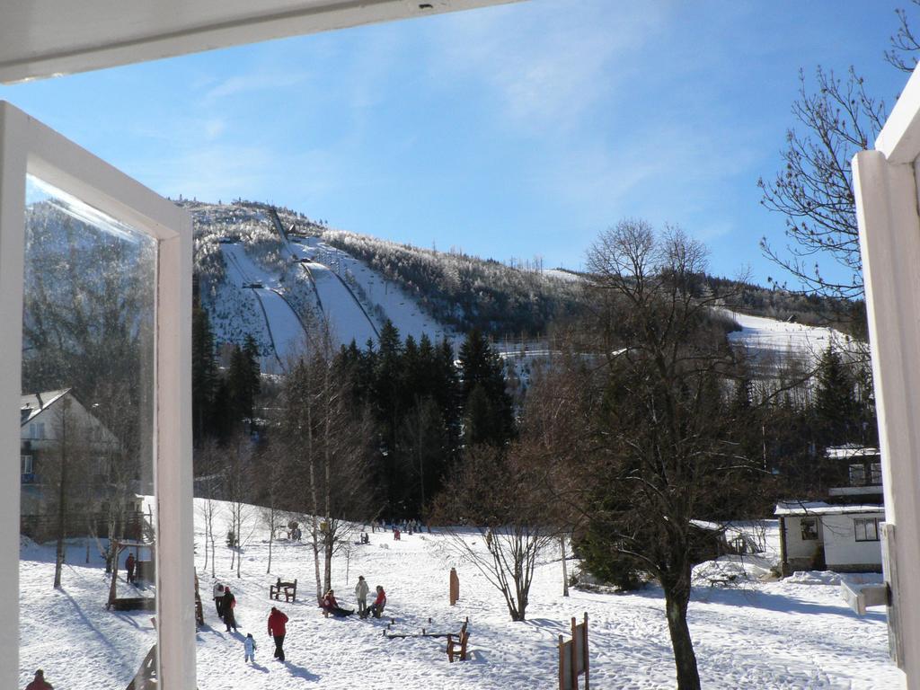 Hotel Penzion Pod můstky Harrachov Esterno foto